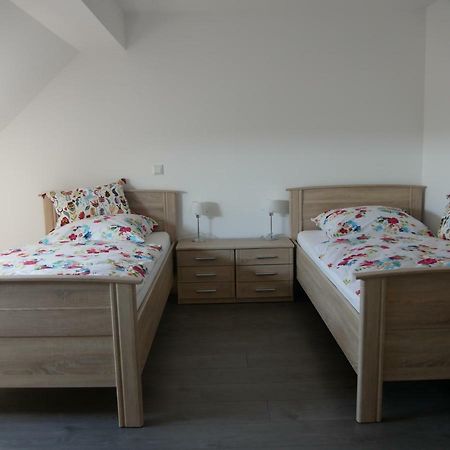 Ferienwohnung Am Deich Bedburg-Hau Exteriör bild